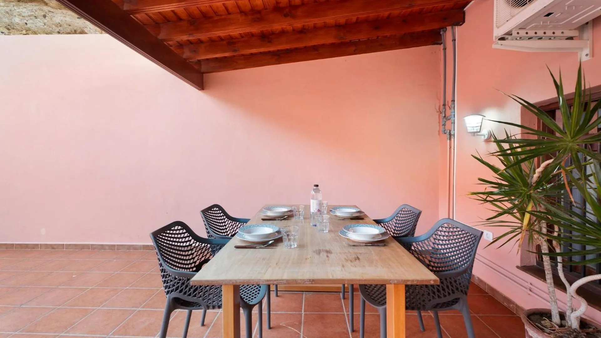 Beautiful Casa Paula Playa De Las Maretasfirst Line Santa Cruz de Tenerife 0*,  Spain