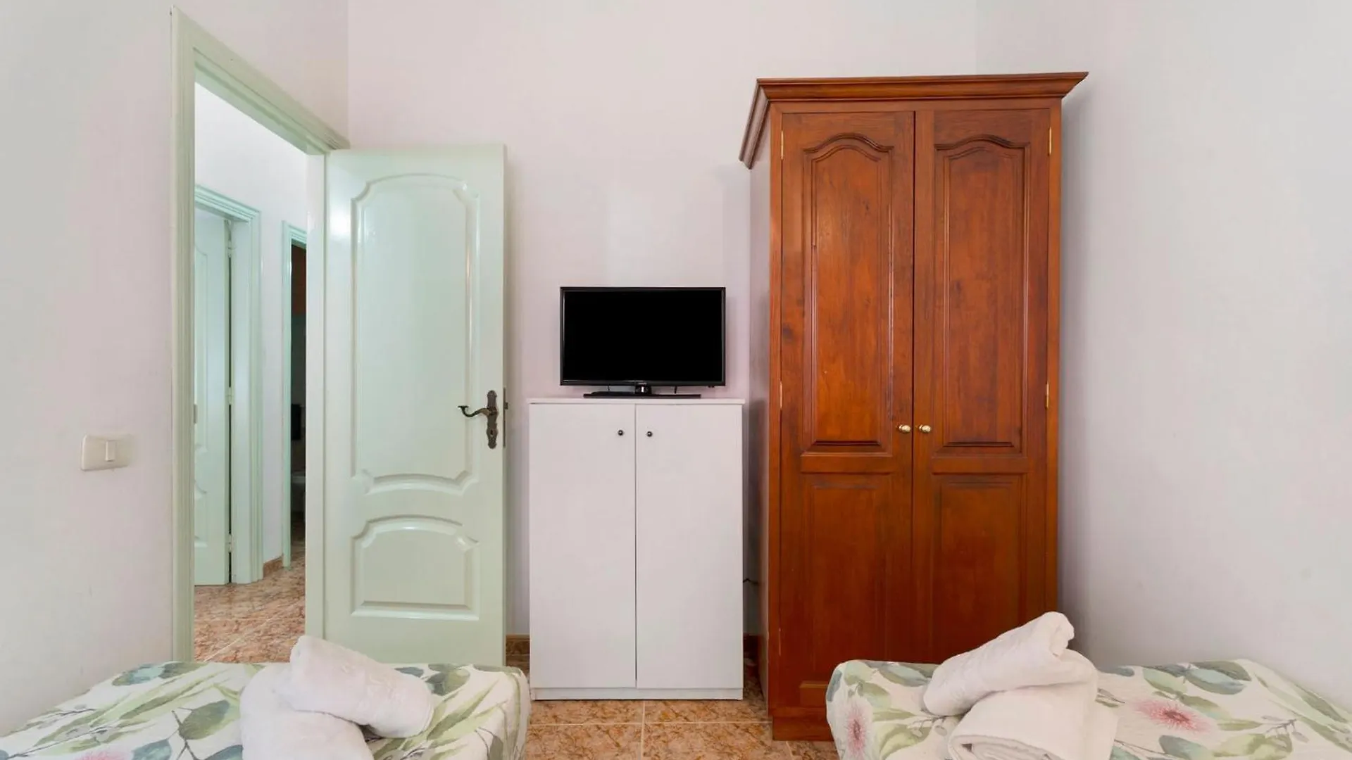 Holiday home Beautiful Casa Paula Playa De Las Maretasfirst Line Santa Cruz de Tenerife